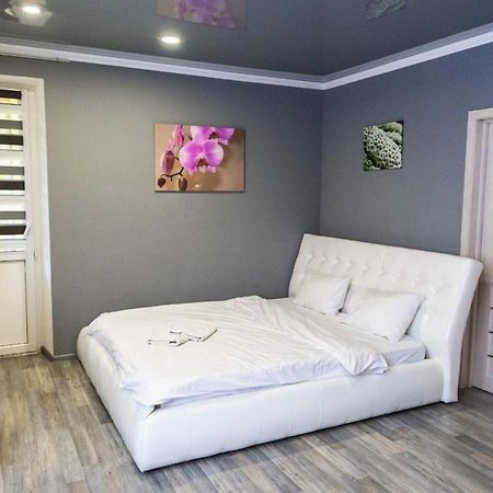 Cozy Apartment In A New Building Close To The Downtown Κίεβο Εξωτερικό φωτογραφία