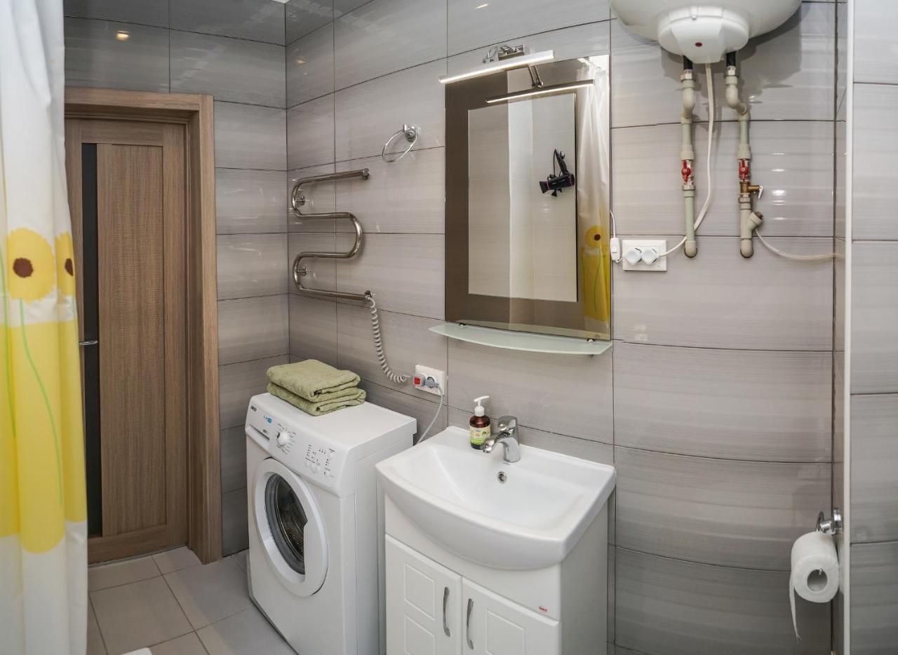 Cozy Apartment In A New Building Close To The Downtown Κίεβο Εξωτερικό φωτογραφία